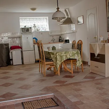 Csendes Apartman Apartment