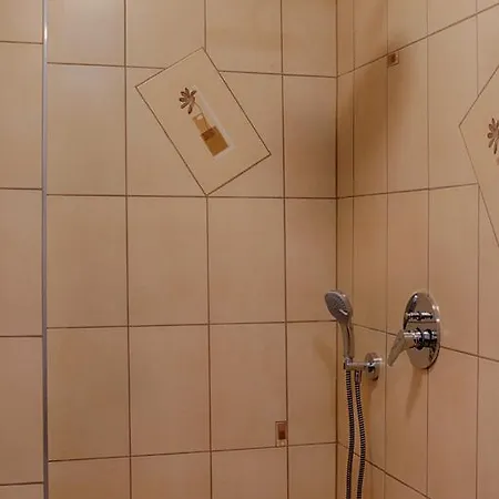 Apartment Csendes Apartman Tata